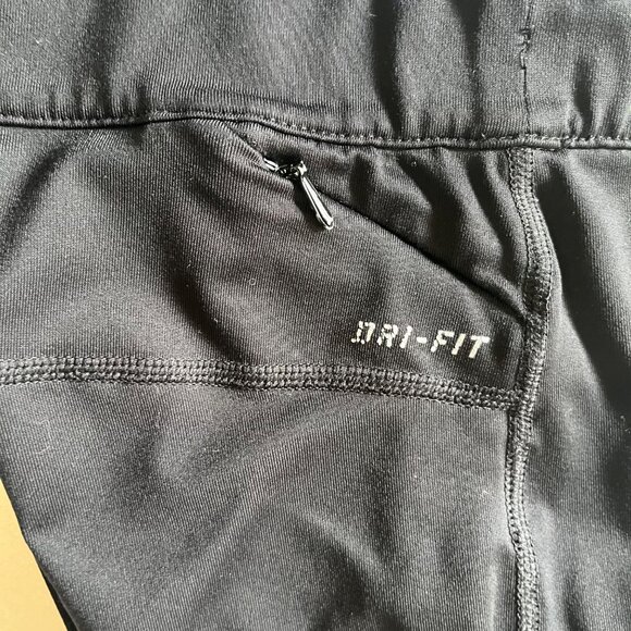 Nike Womens XS Black Dri-Fit Leggings With "Run Fast Live Fearless" Waistband - Picture 8 of 9